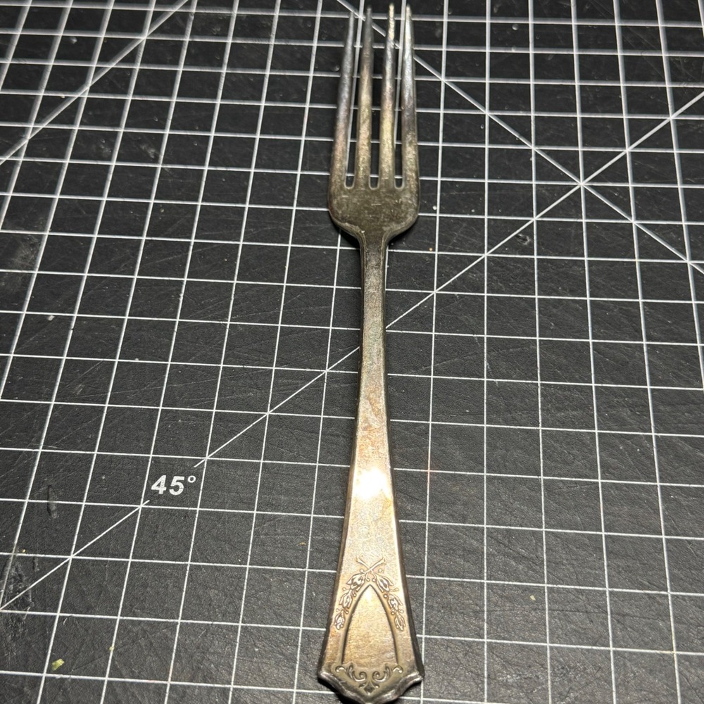 Rogers & Bro Silverplate Dinner Fork 1914 La Concorde Pattern Laurel Wreath A1